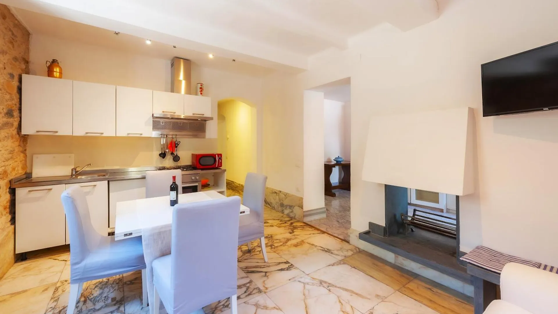 - The Marble Home Versilia- Free Parking- Marina di Massa Holiday home